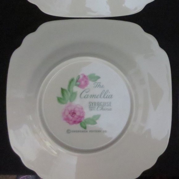 New Syracuse China 8" Floral Plates White Pinks Greens 1960s Vintage Set of 4 - Picture 10 of 16